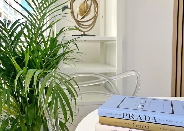 Sur La Promenade Des Νίκαια