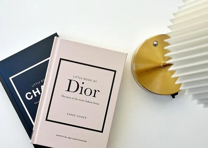 Sur La Promenade Des